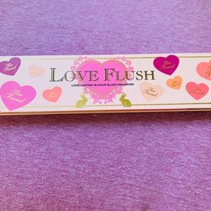 Too Faced blush pallet...